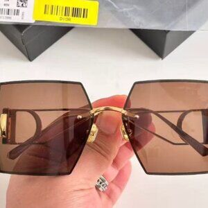 NEW DIOR WOMAN 30 Montaigne S7U Sunglasses (2024) – Classic Square Frame